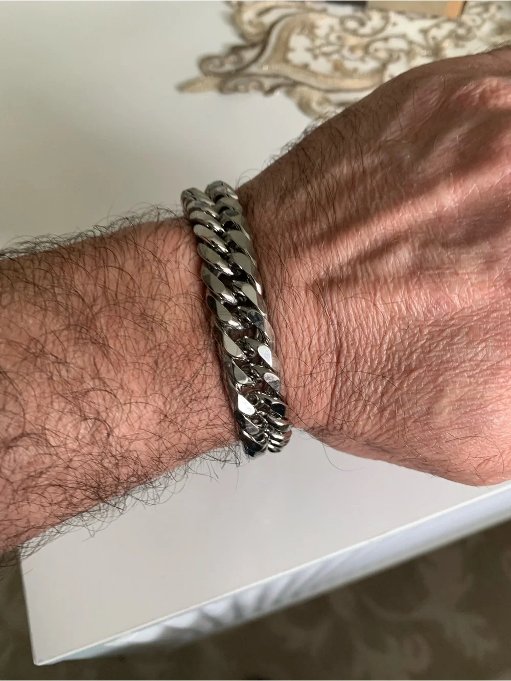 Men's Silver Curb Chain Bracelet - Sleek Stainless Style